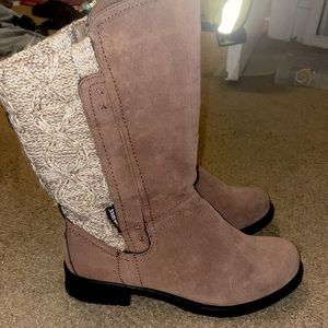 Women’s Muk Luk Boot Moccasin Size 8